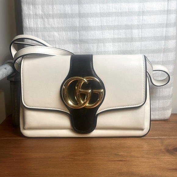 Gucci Handbags - Gucci Arli Calf Skin Leather Crossbody